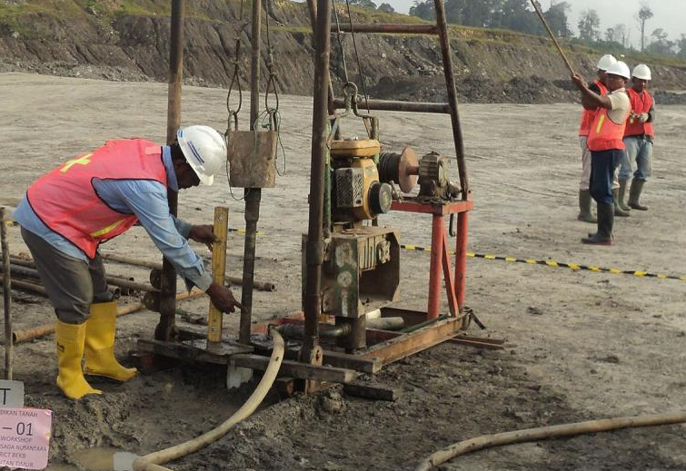 Hal yang Perlu Diperhatikan Saat Tes Sondir Tanah dalam Proyek Pembangunan Jembatan